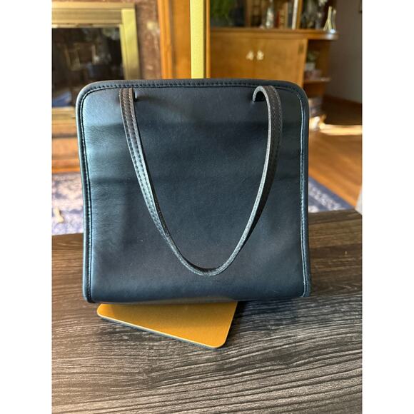 Vintage Coach Small Navy Blue City Bag with Coach Hang Tag - Picture 8 of 9